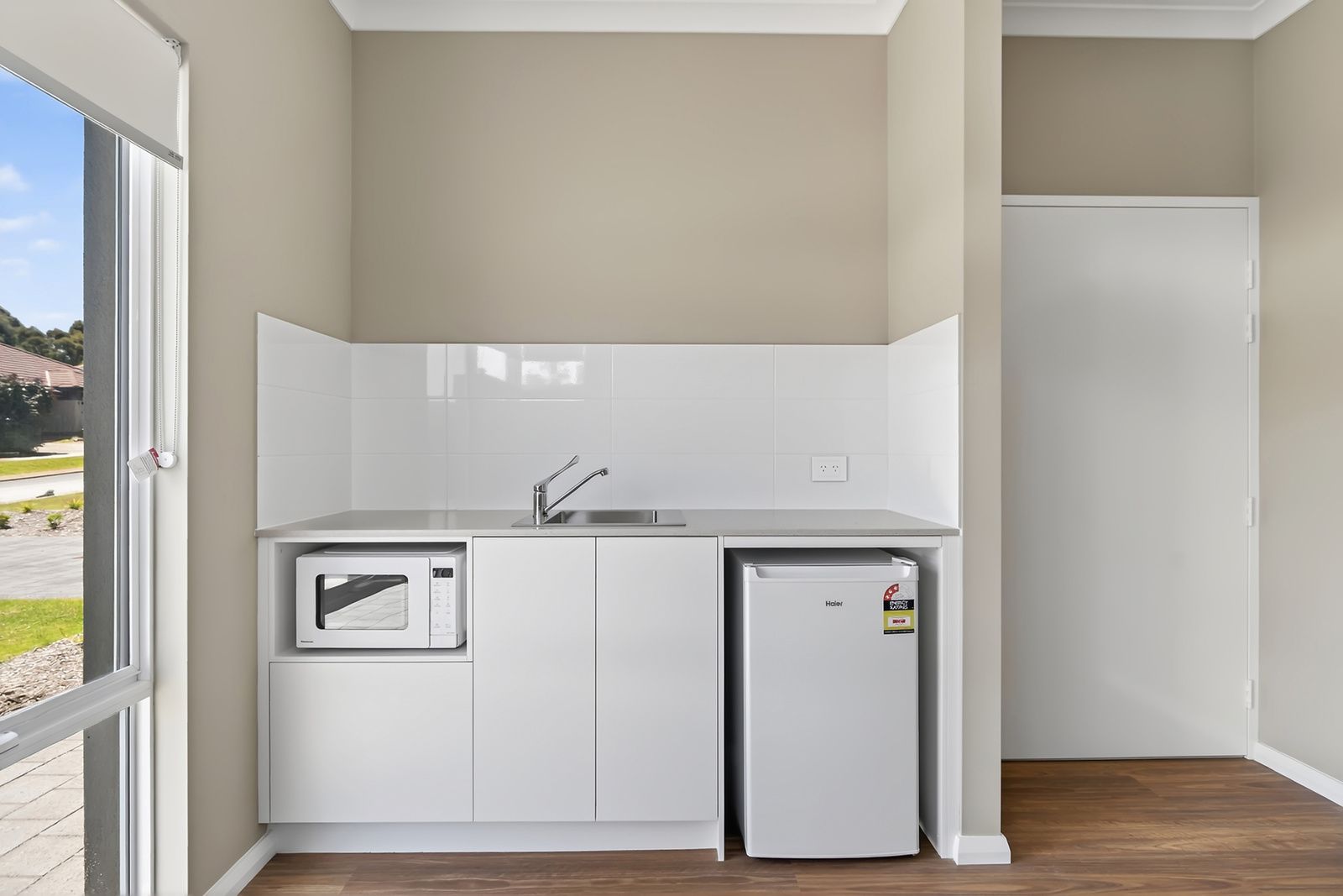 013 Open2view_ID979624-15_Overbeck_Street__Ashby