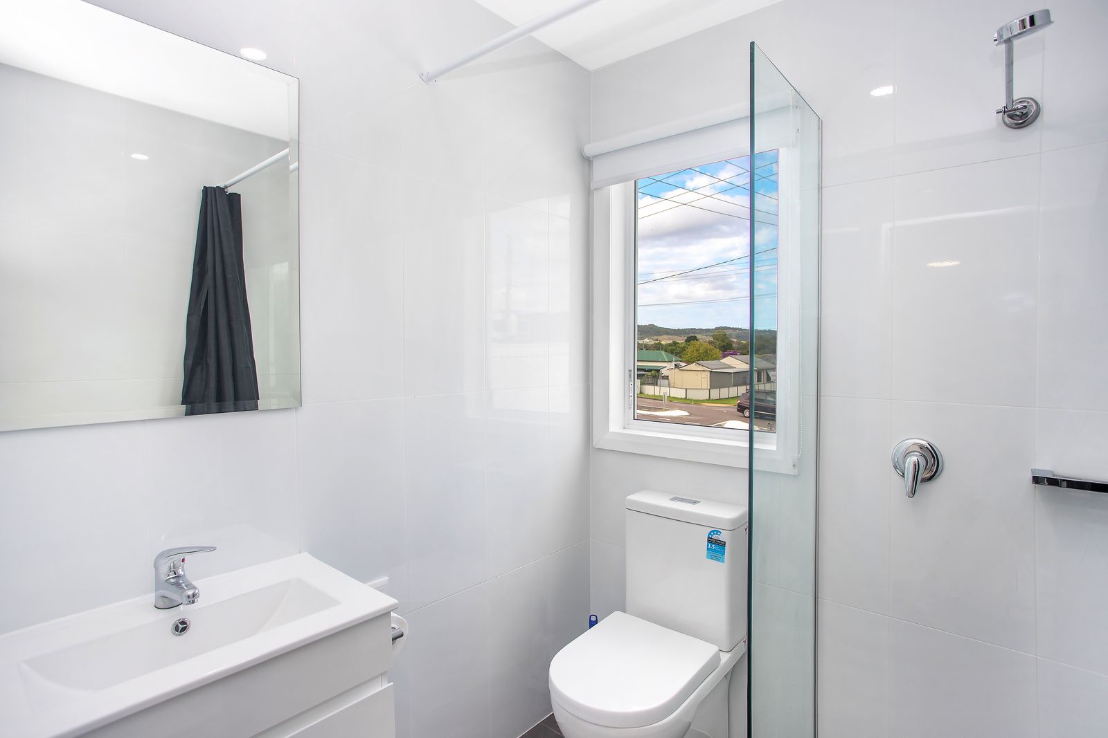 008 Open2view_ID811880-697A_Main_Road