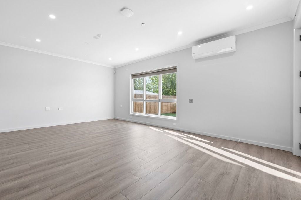 73 Circle Drive South Cranbourne 003_1024