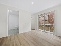 001 Open2view_ID884255-17_Nightmarch_Street