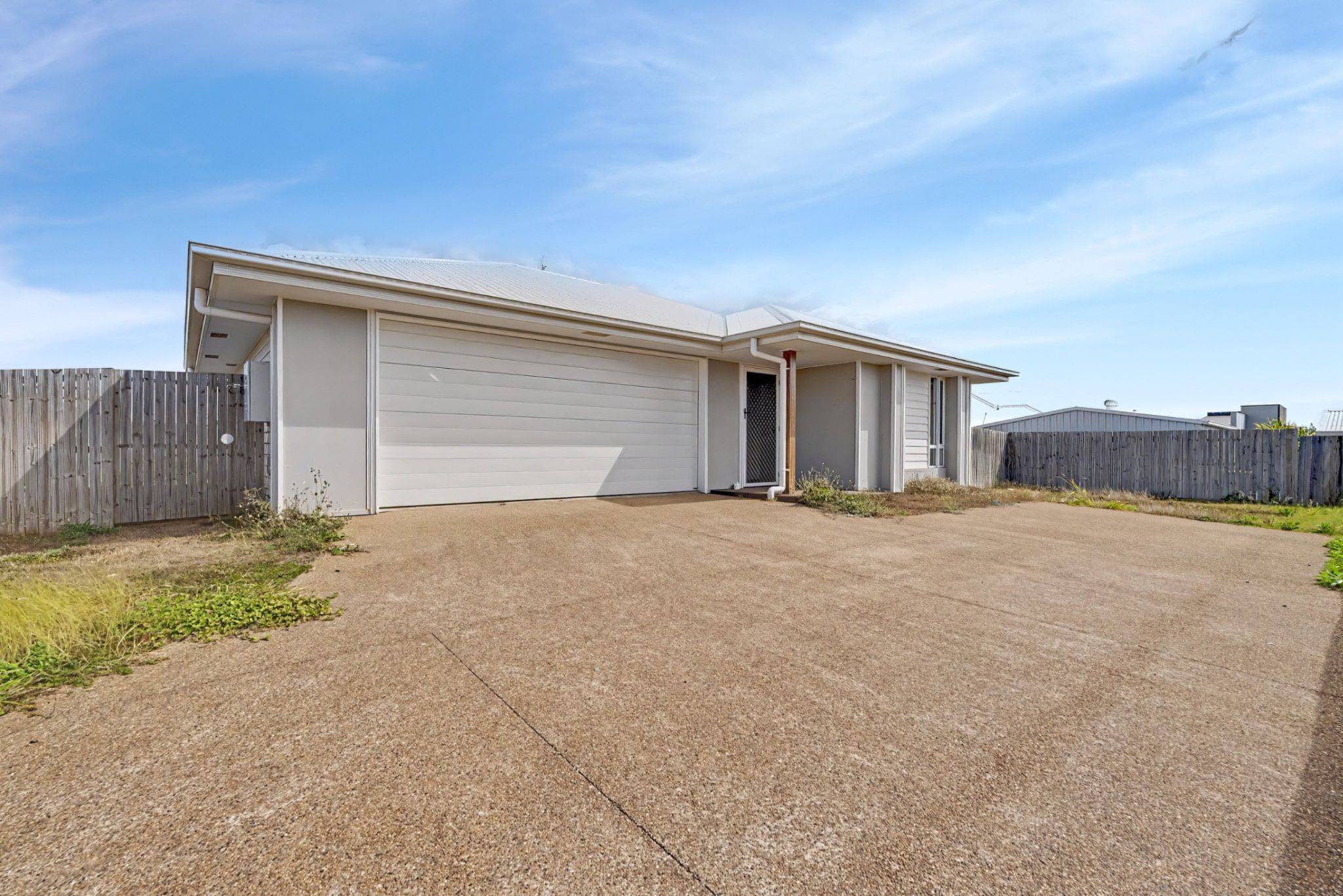online image-compressor_001_Open2view_ID1033706-10_Thornbill_Close