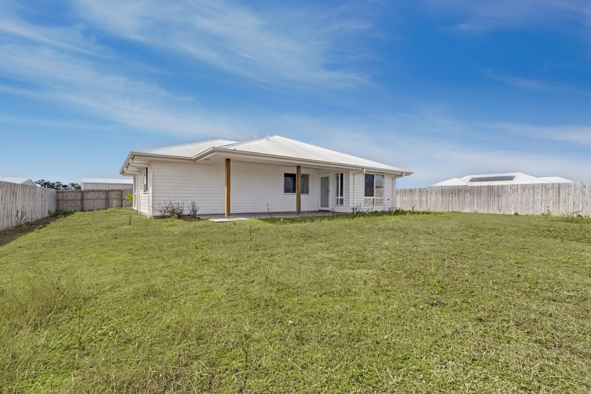 online image-compressor_002_Open2view_ID1033706-10_Thornbill_Close