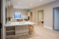 thomas   kitchen.lounge