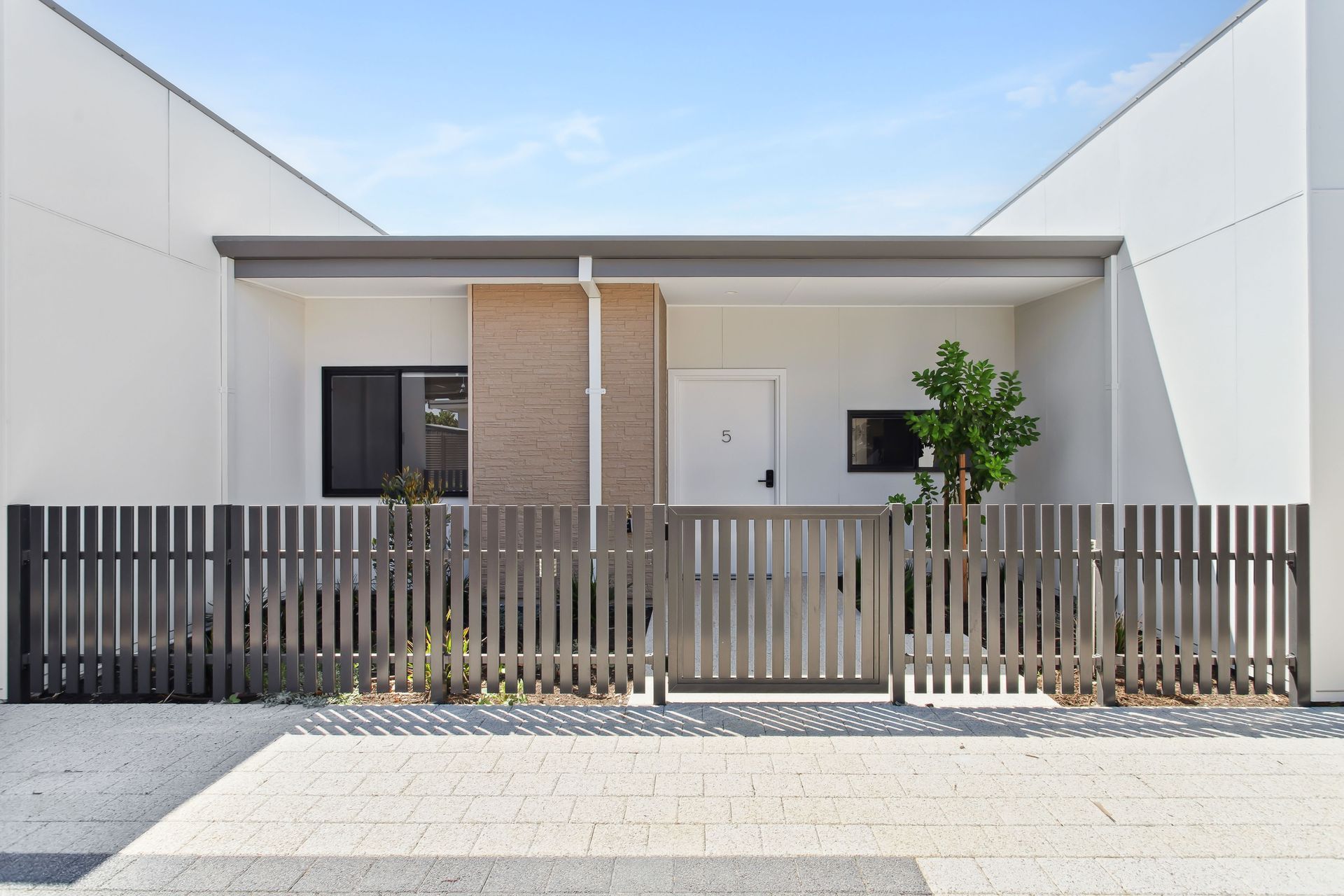 28 97 Morrison Rd, Midland 28