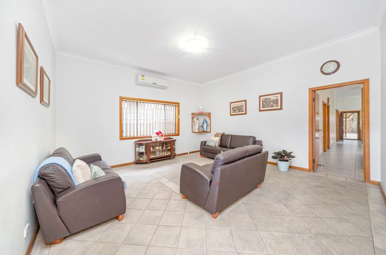 campsie dryden   living 3