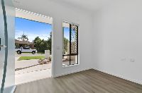 2 Redland Bay Entry
