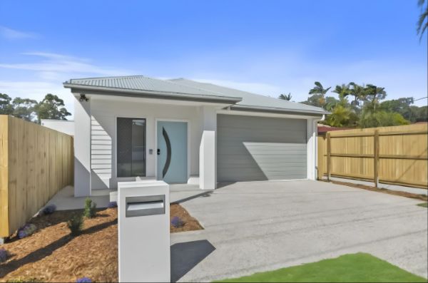 1 Redland Bay Front