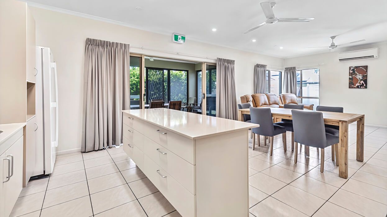 bentley park-dax40351p-accommodation-large_07