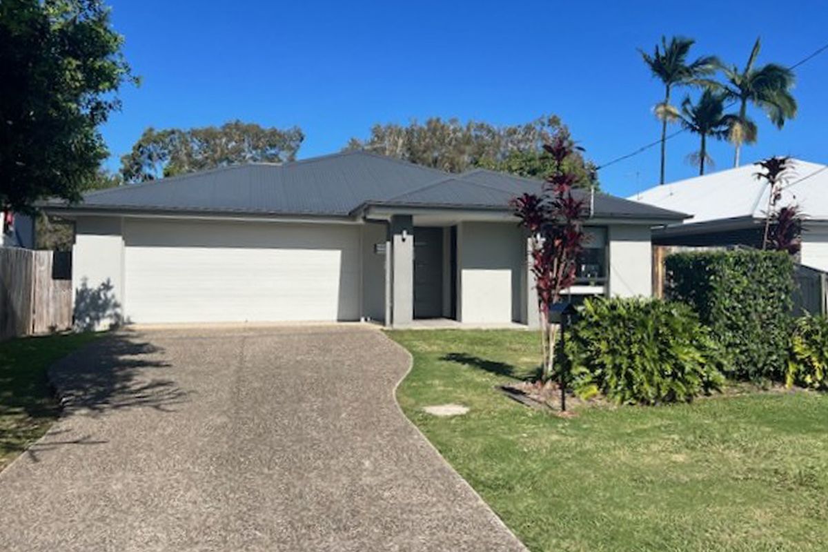 Lancaster facade larger