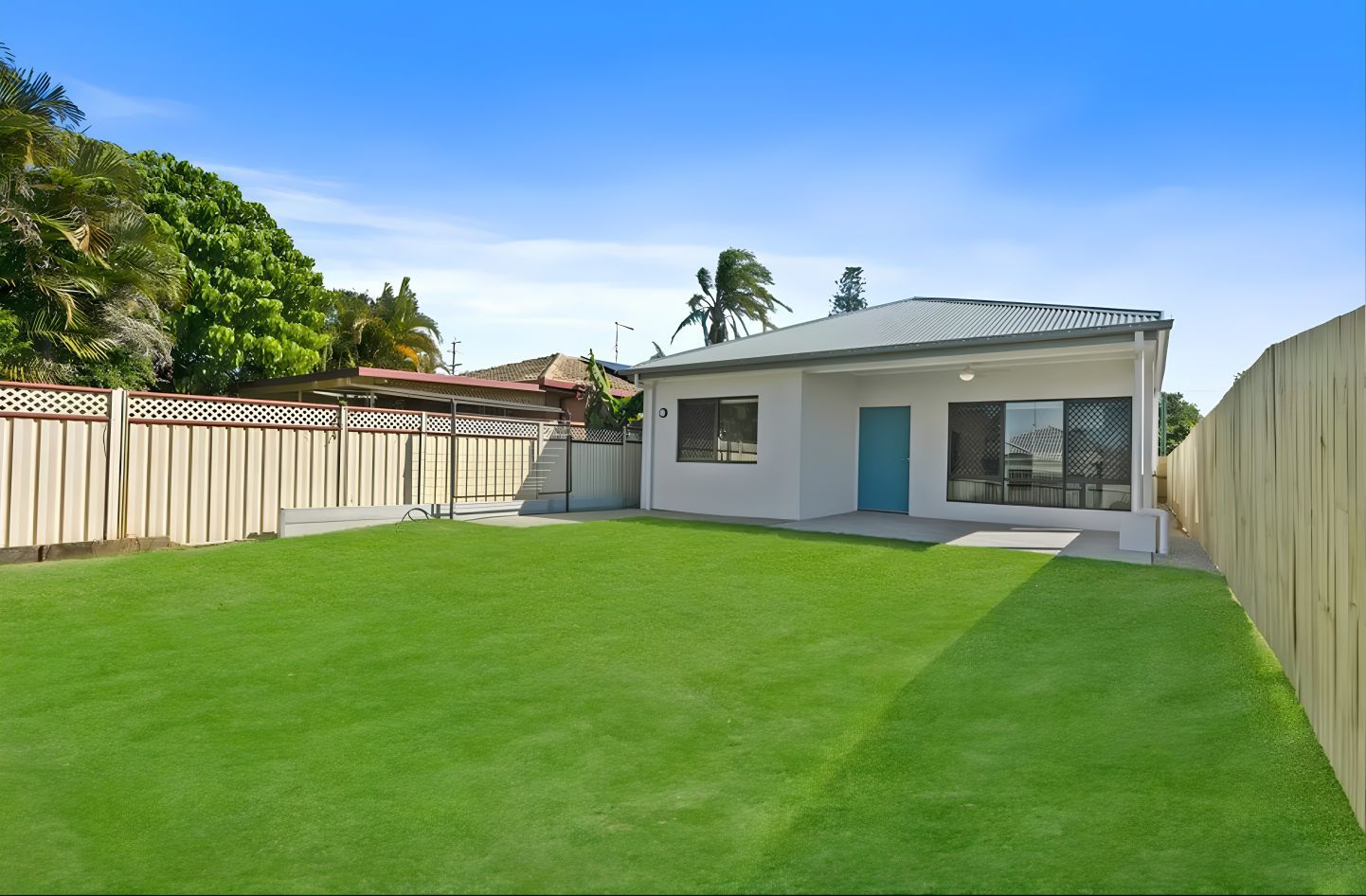 11 Redland Bay Backyard