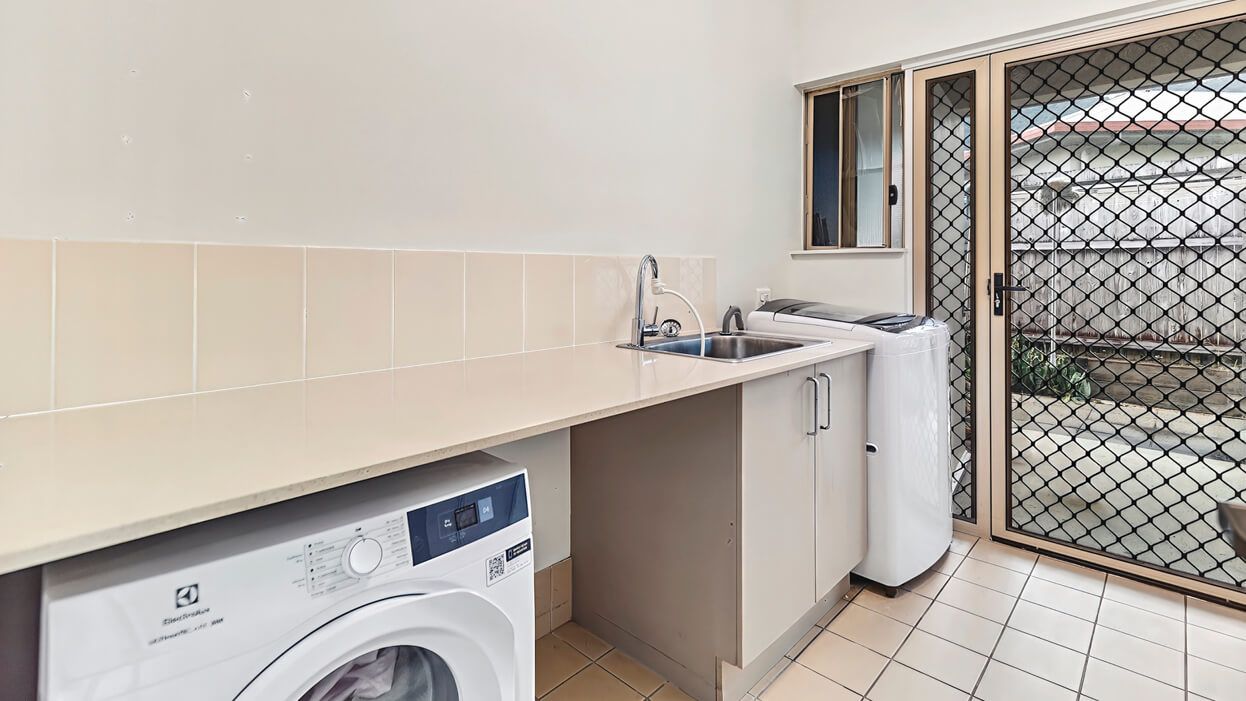 bentley park-dax40351p-accommodation-large_08