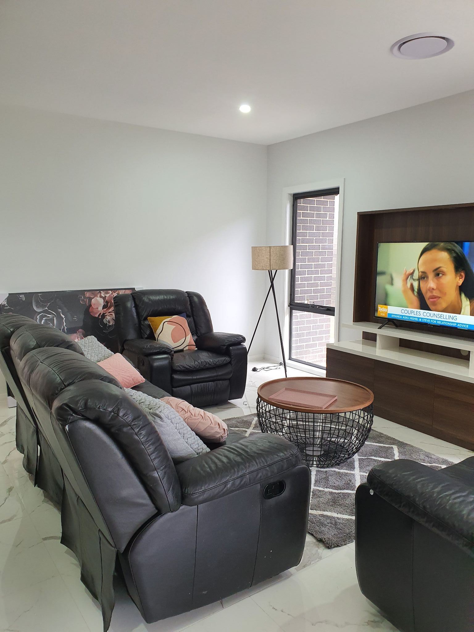 Throsby House Living 2