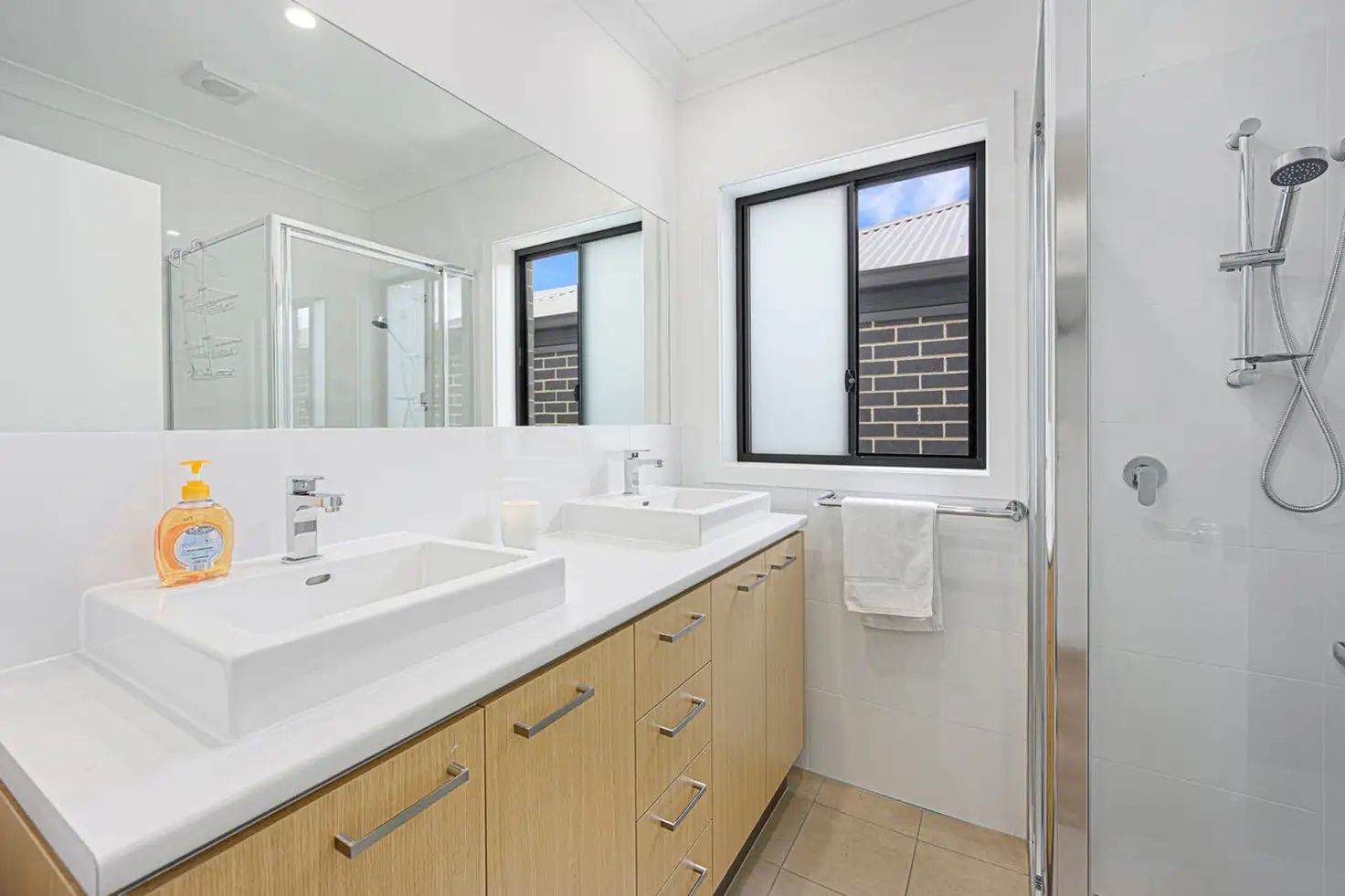 l AgentBox-11899961-11