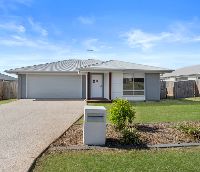 001 Open2view_ID1012797-24_Vanessa_Crescent__Cotswold_Hills