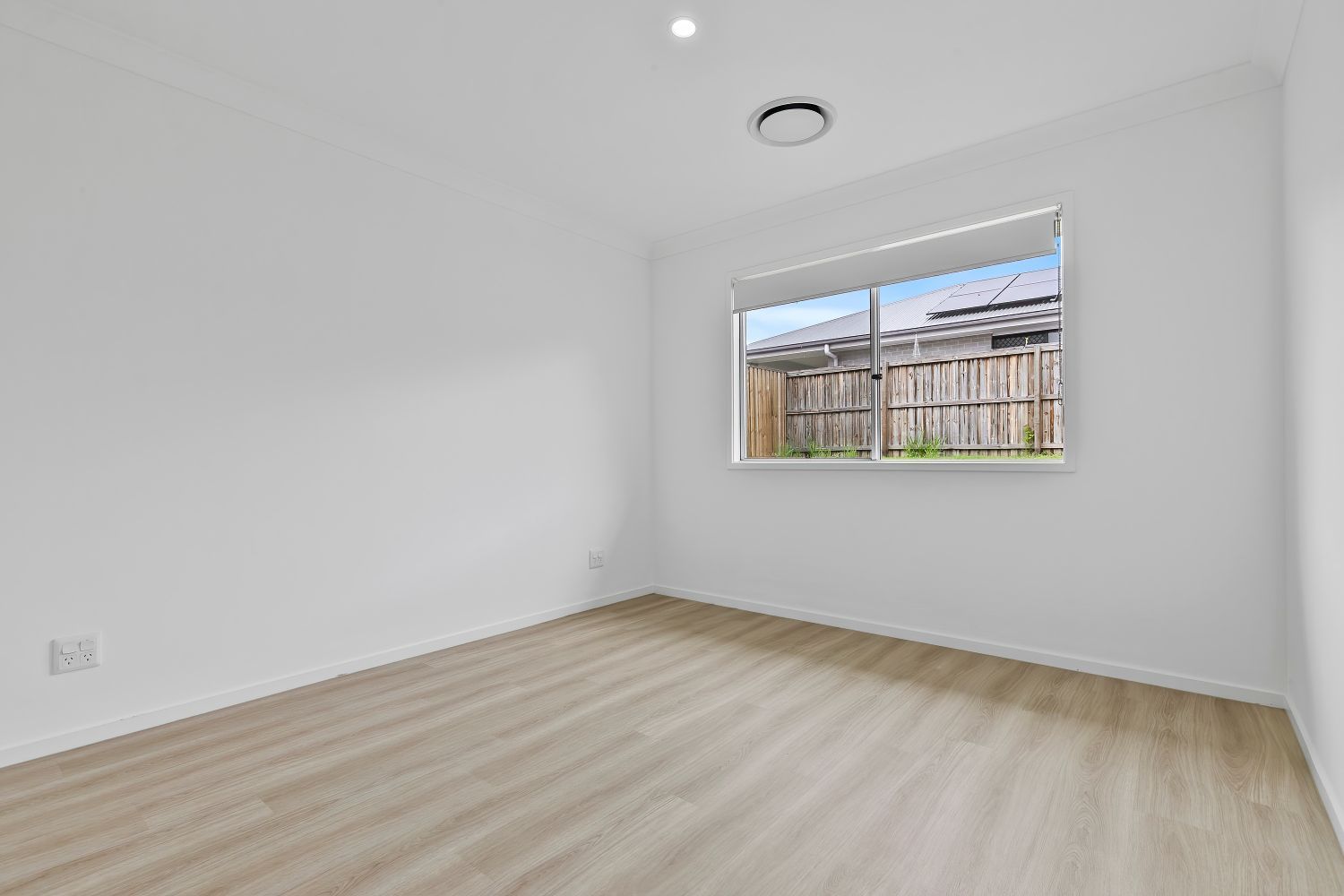 015 Open2view_ID941566-51_Brumby_Circuit