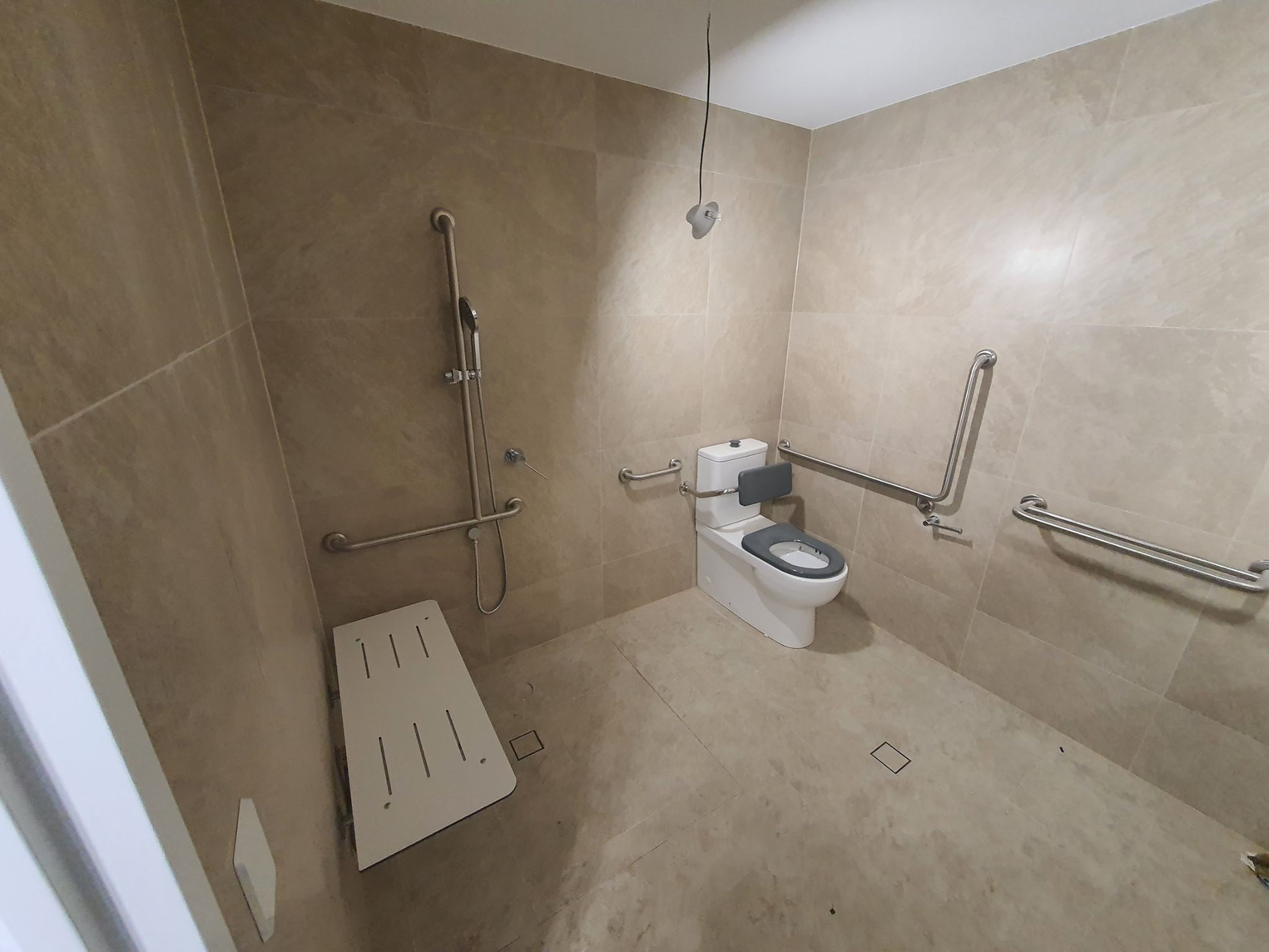 rm6rncxriwbup9d65v53