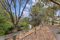 Flinders Park   Walking path beside River Torrens 1 LR No Logo