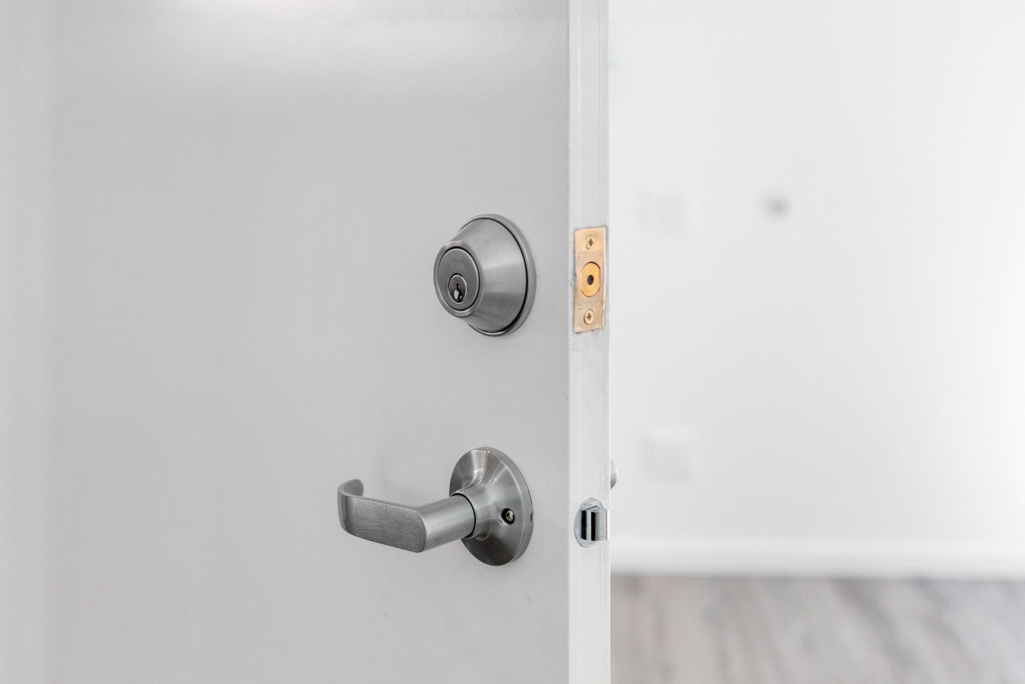 920mm Solid Core Door with Steel Door Jamb