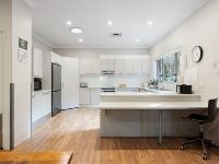 Short Term Accommodation Respite St Ives_Image 03_Kitchen 1.1