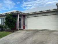 Kingscliffsanta front