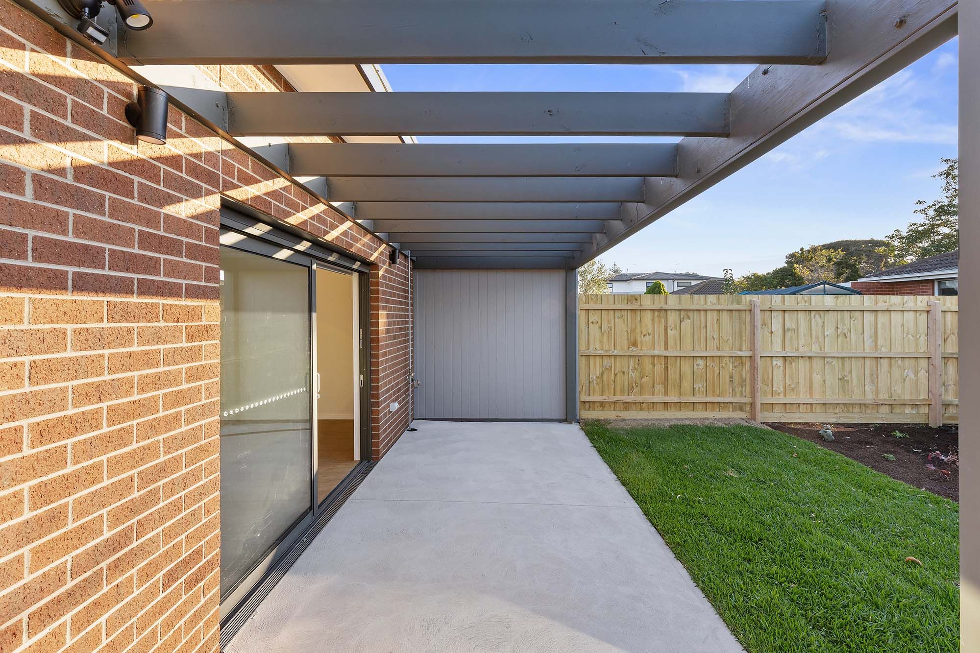 Sherwood   Alfresco LR No Logo