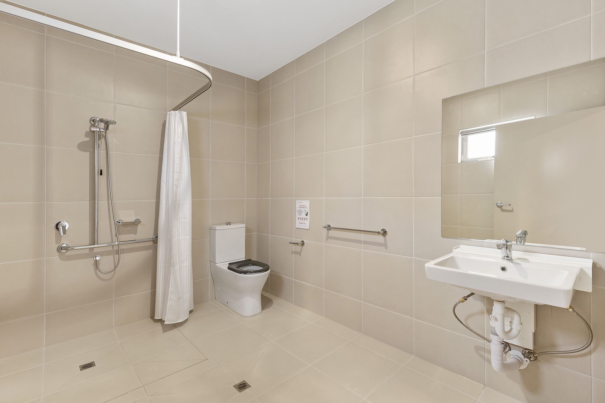 Freda   Unit 2 Ensuite LR No Logo
