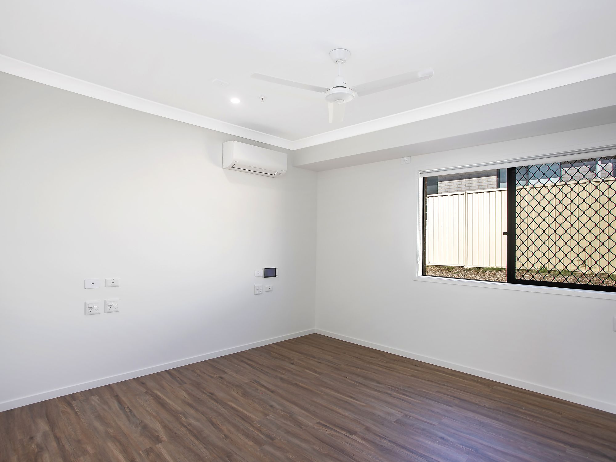 007 Open2view_ID829253-33_Turnberry_Avenue