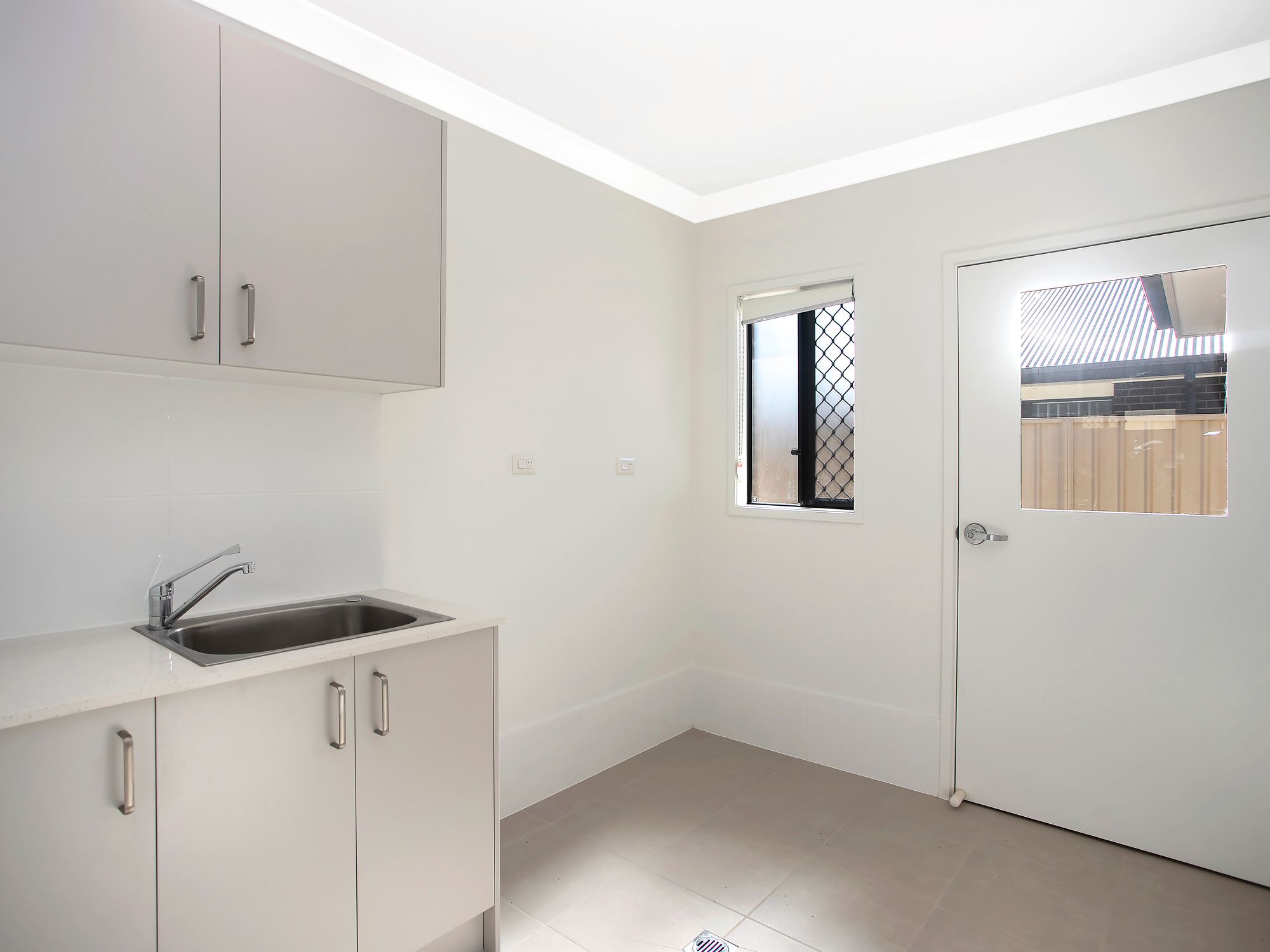 013 Open2view_ID829253-33_Turnberry_Avenue