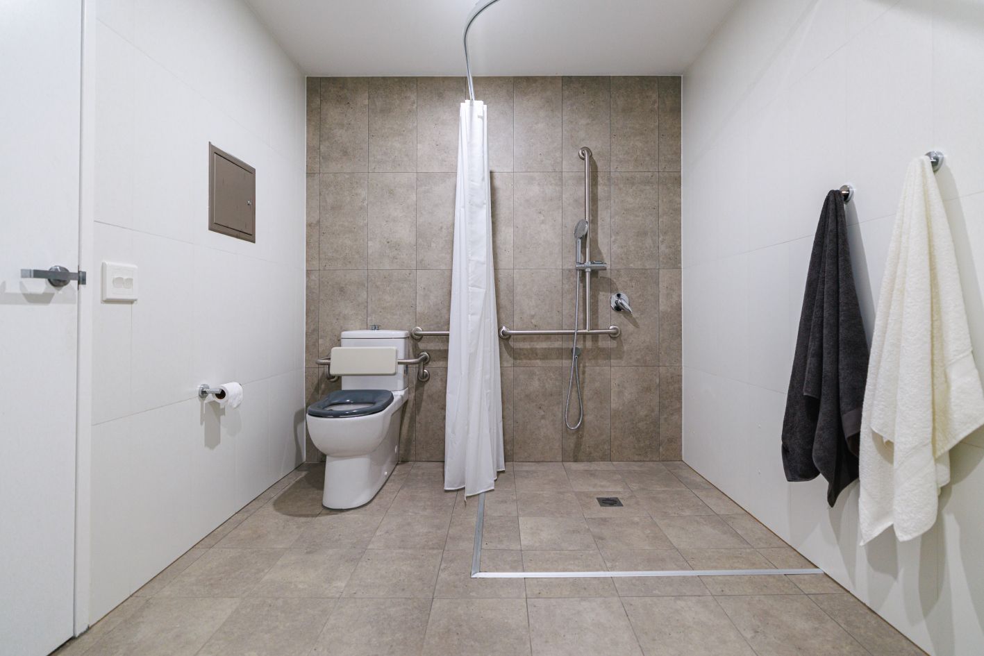 6 BlueCHP-SDA-Apartment-Bathroom1a