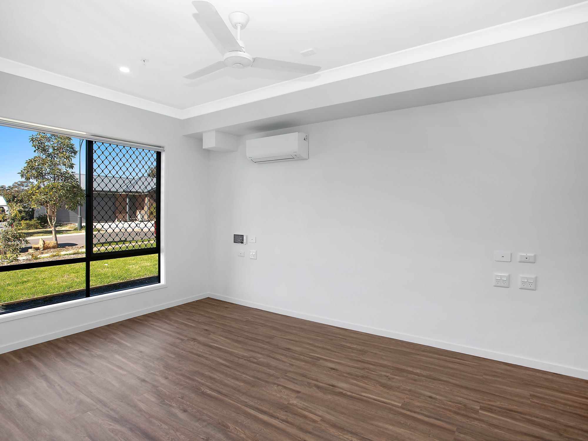 005 Open2view_ID829253-33_Turnberry_Avenue