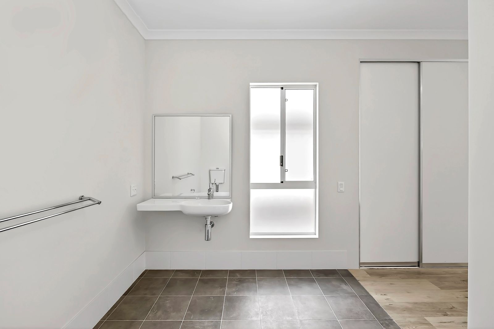 016 Open2view_ID999324-12_Windsor_Way__Waikiki