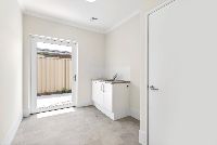 021 Open2view_ID999324-12_Windsor_Way__Waikiki