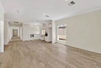 004 Open2view_ID999324-12_Windsor_Way__Waikiki