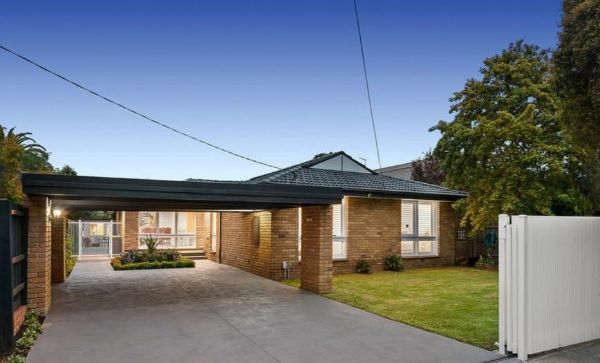 Front House Caufield