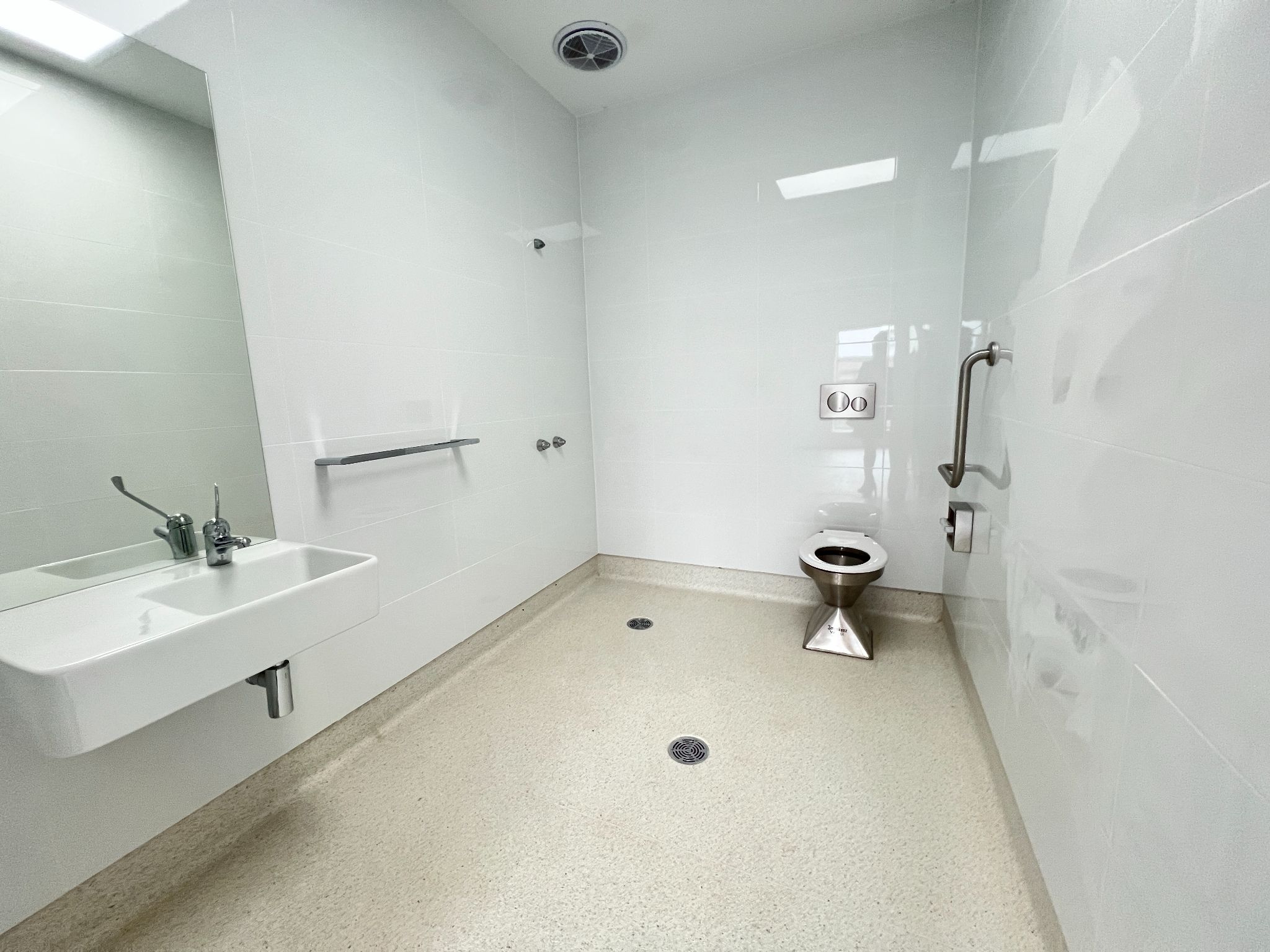 Photo 7 4-2025, 1 39 06 pm