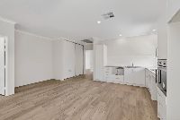 006 Open2view_ID999324-12_Windsor_Way__Waikiki