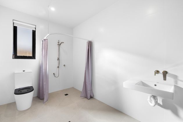 Brixton Ensuite