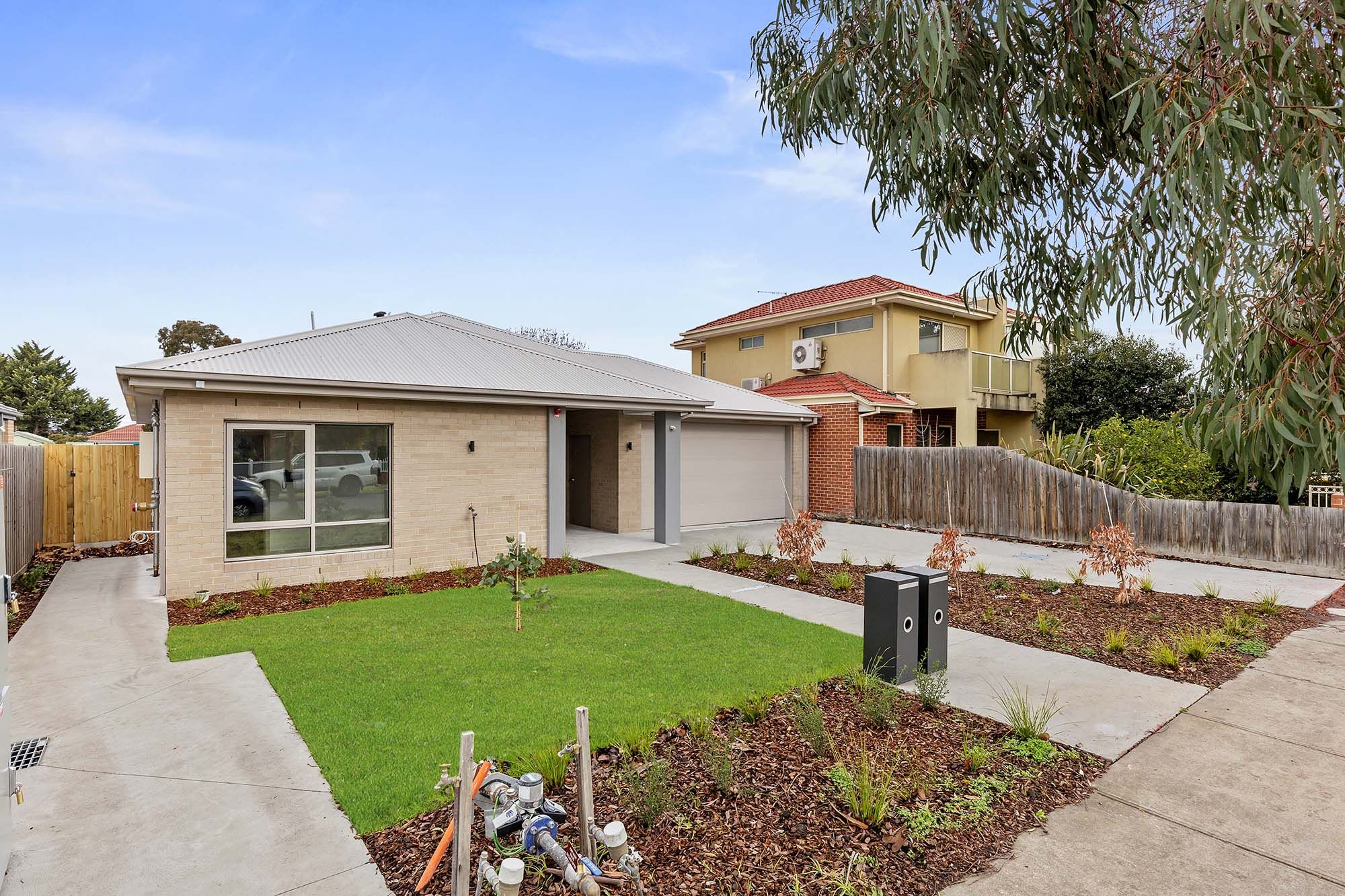 Freda   Facade 3 LR No Logo