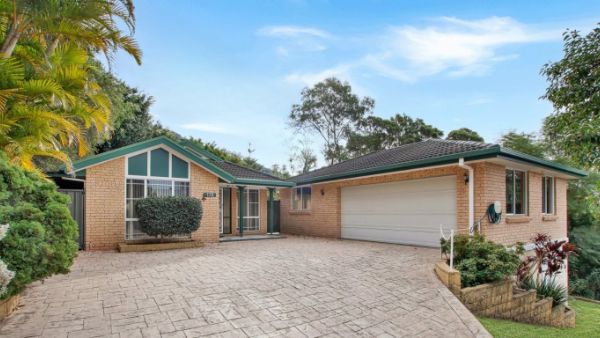 Farmborough Heights Main Photo
