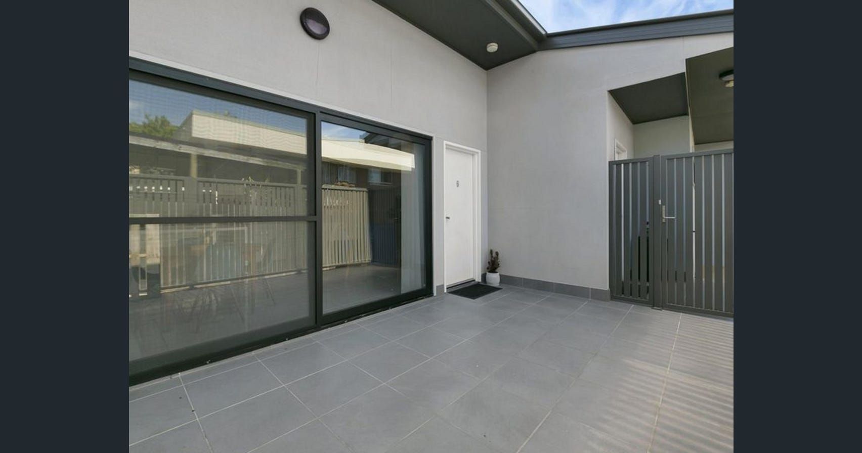 6 Balmoral street  8)