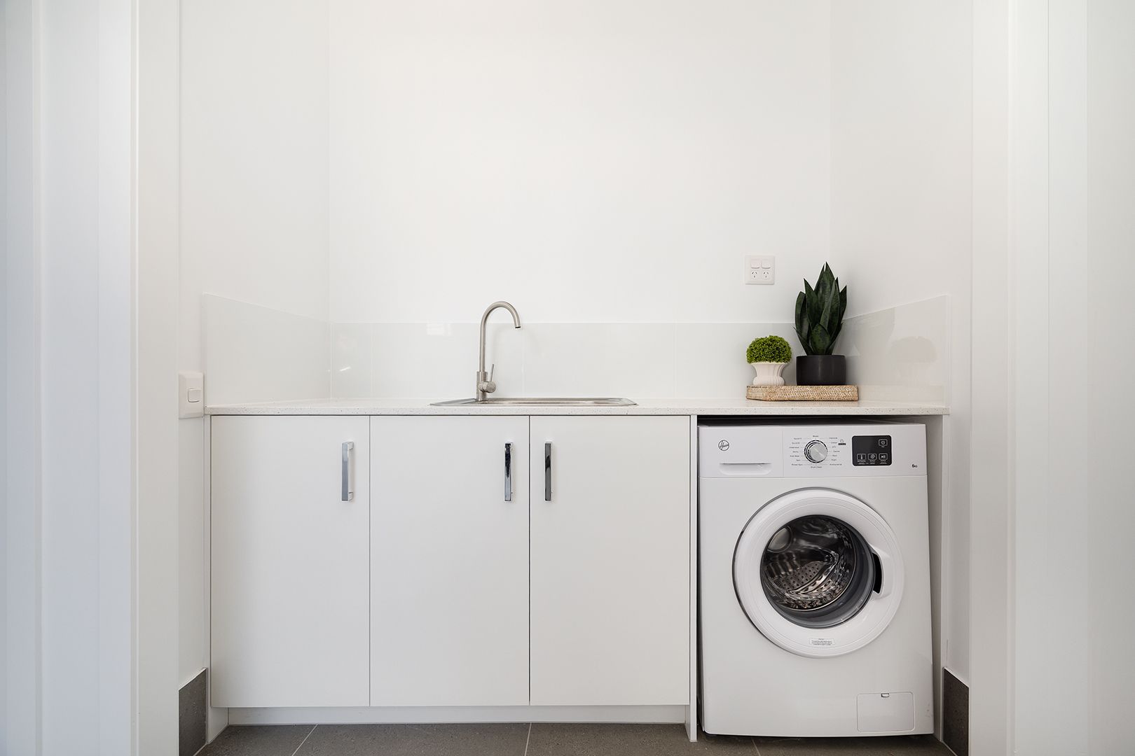 13   Bertha St 66a - Laundry