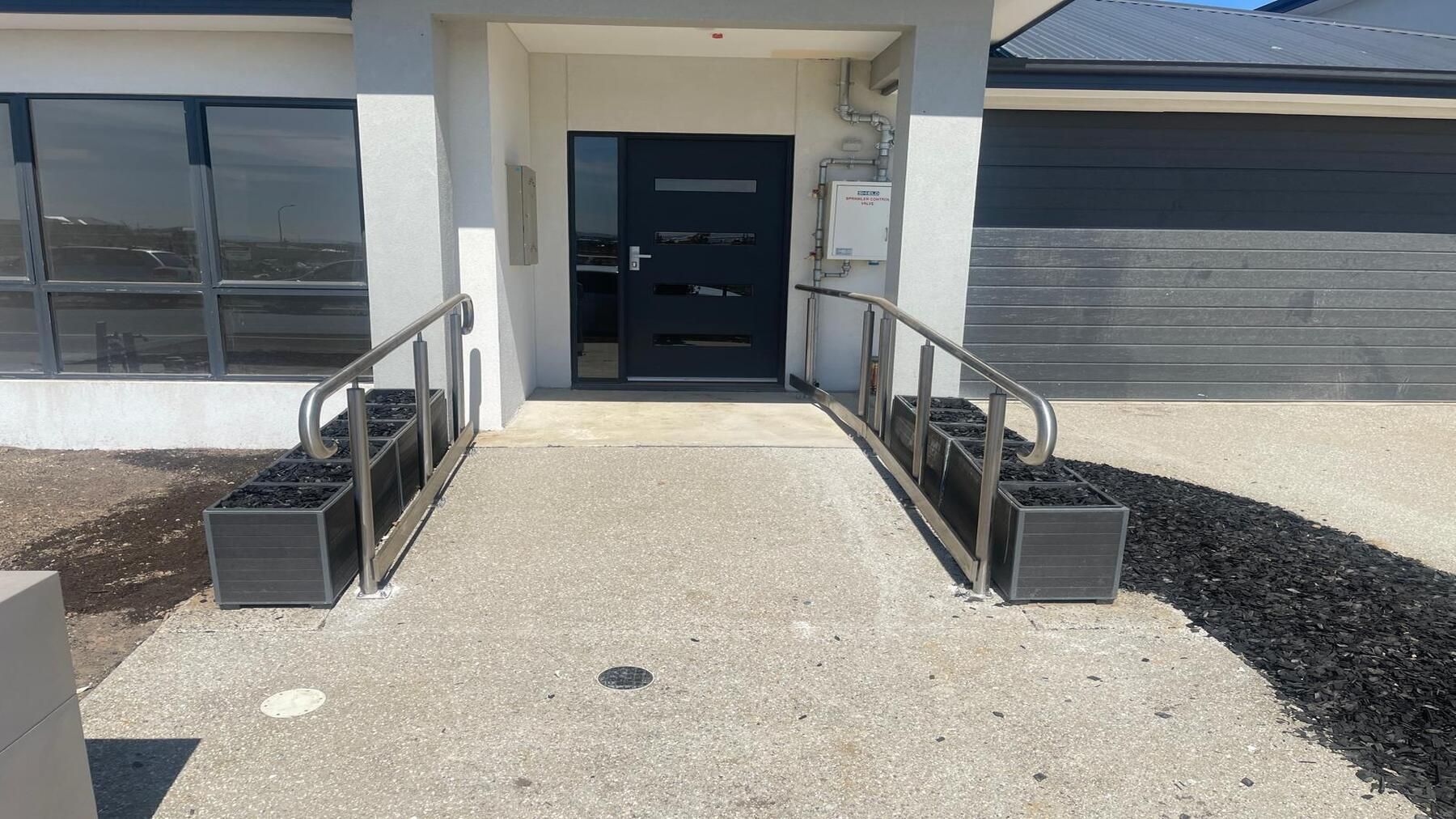 WhatsApp Image 2025 04-01 at 16.