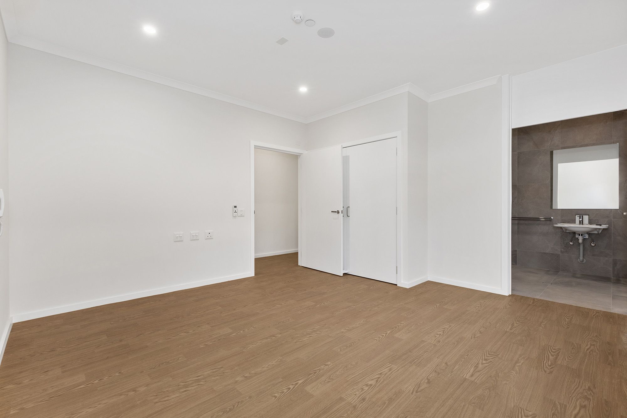 Sherwood   Bedroom into Ensuite LR No Logo