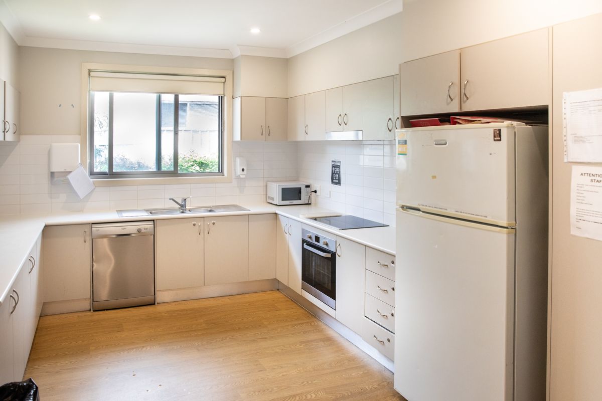 SIL009 Lurnea LR-Kitchen-4752