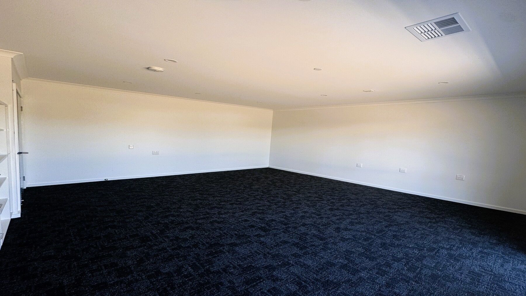 Participant Room 1  1) (1)