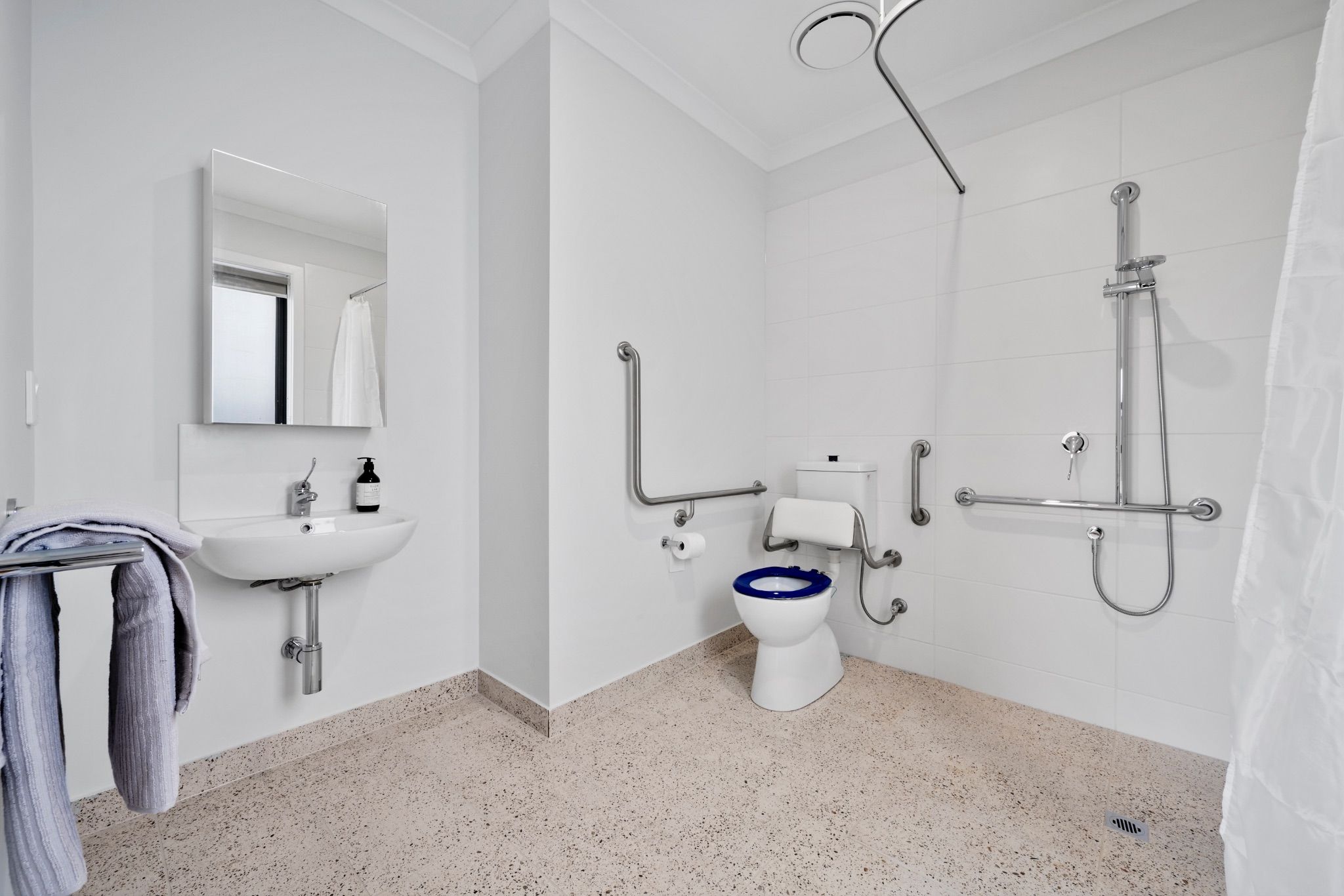 59fda071 25a7-4c26-b386-5c36e4ca5555-lg-DH.-6-of-39-_1