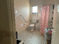 Cronin Shared Bathroom 1a