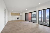 1003 living area