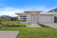 409SHO  PROFESSIONAL PHOTO - LOW RES 2) 20250618095604005