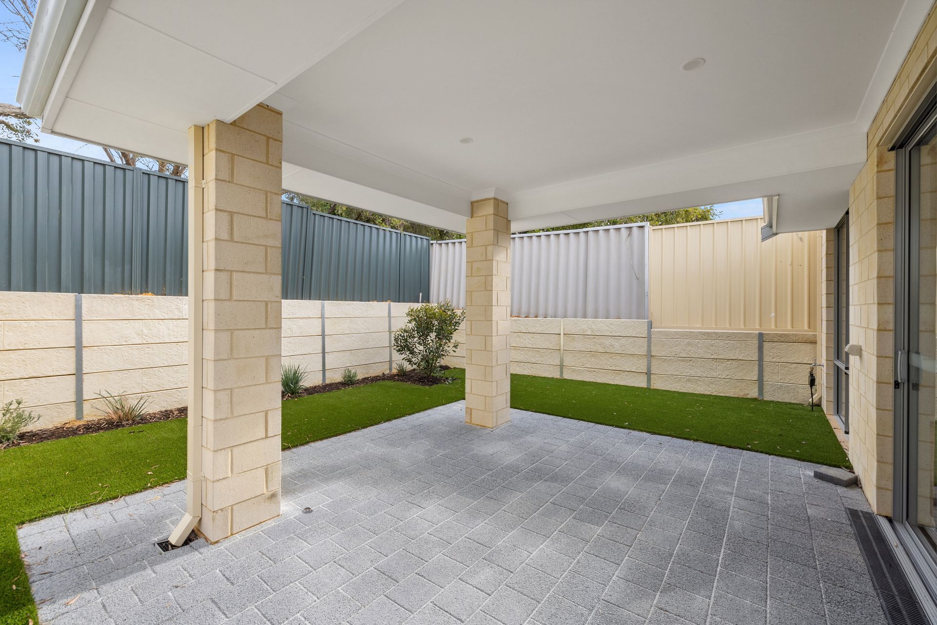 29 2 72 Culloton Cres, Balga 28